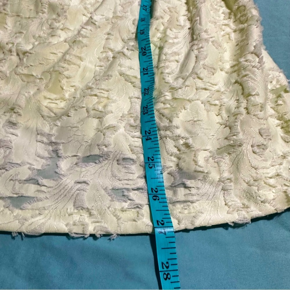 ❤️ $10 Flash Sale Lauren Conrad Ruffled Crossback Velvet Textured Tank - NWT - Picture 6 of 8